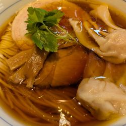 ワンタン醤油らぁ麺