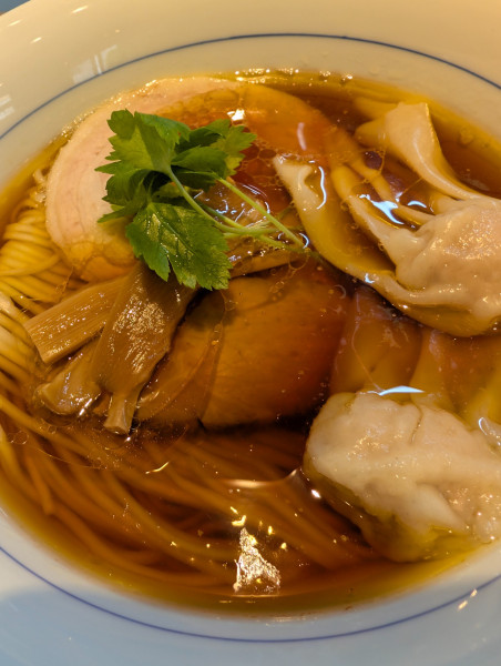 「ワンタン醤油らぁ麺」@Ramen Masamasaの写真