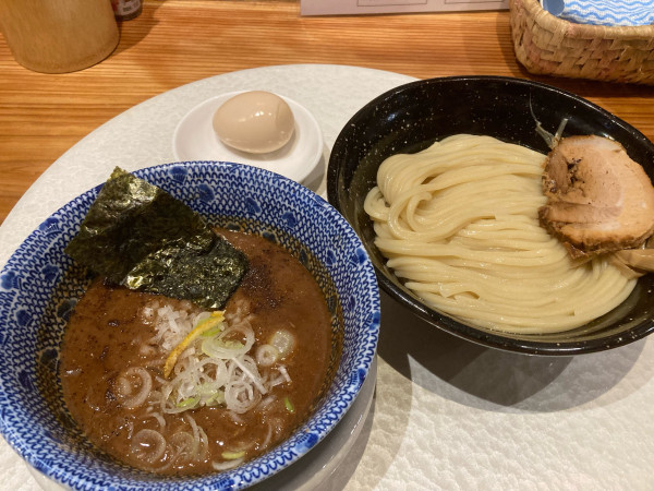 「味玉つけ麺1050円+ビール550円」@つけめん・らーめん・煮干そば 金狼の写真
