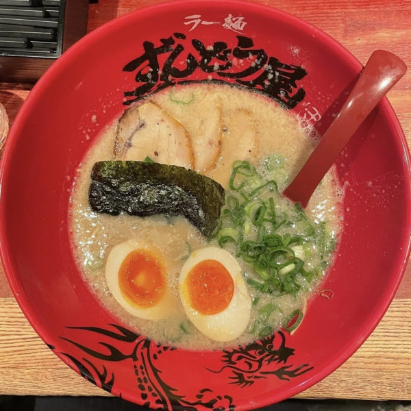 「ラーメン」@ラー麺 ずんどう屋 難波えびす橋店の写真