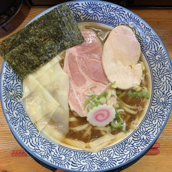 「醤油らぁめん」@麺匠 而今の写真