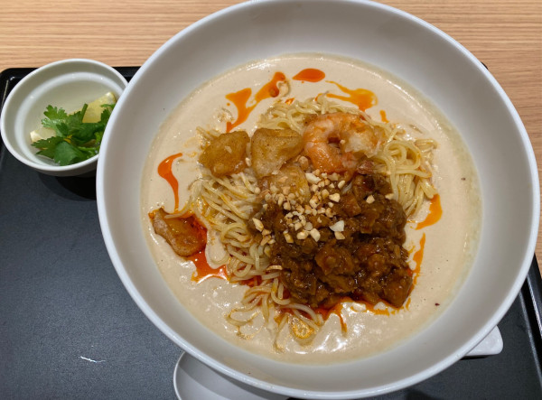 「オリエンタル冷やし豆乳担々麺　１４９６円」@デニーズ 鶴見一国店の写真