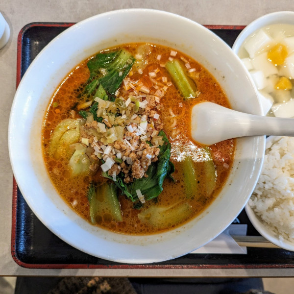 「担々麺セット¥1200（ライスと杏仁豆腐付き）」@梅蘭 三井アウトレットパーク 横浜ベイサイド店の写真