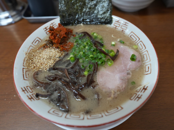 「らーめん 粉落とし」@博多長浜らーめんもりやの写真