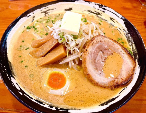 「みそカレーミルクらーめん（1100円）」@志のやの写真