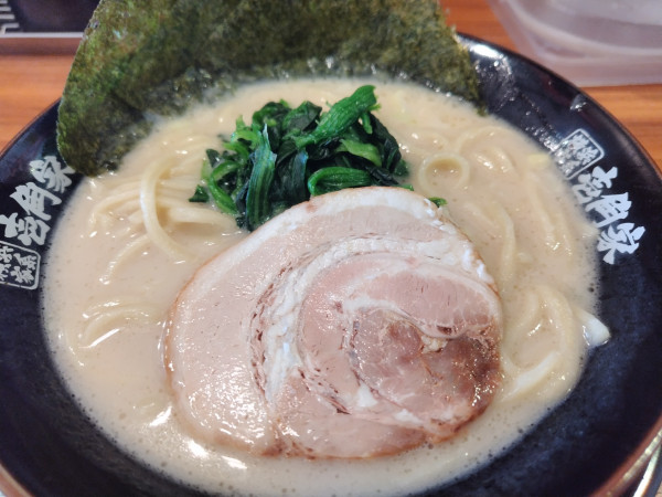 「ラーメン塩　麺やわらかめ油少なめ650円（毎月11日」@横浜家系ラーメン 横浜道 野田蕃昌店の写真