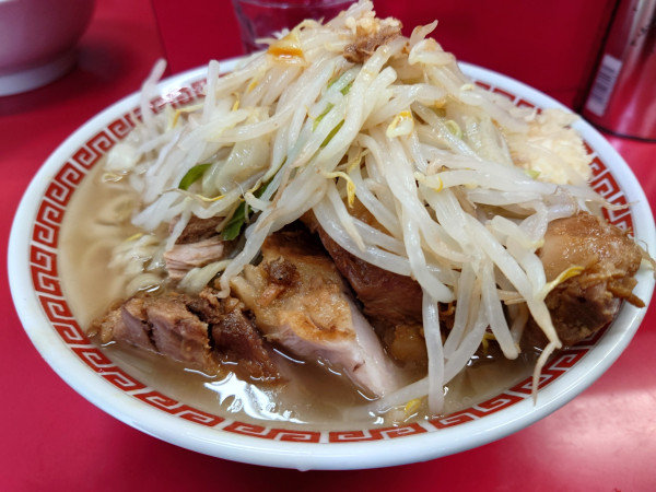 「大豚    ニンニク  カラメ」@ラーメン二郎 三田本店の写真