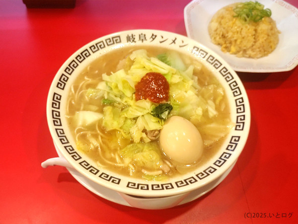 「岐阜タンメン（２辛＋味玉＋野菜増量）」@岐阜タンメン 各務原店の写真