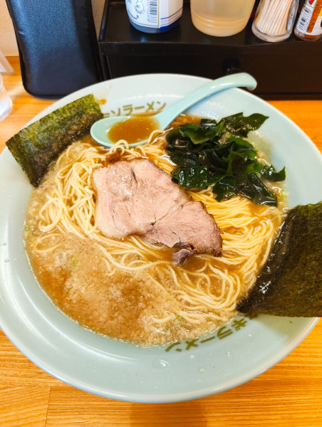 「ラーメン（中）」@ラーメンショップ 深谷川本店の写真