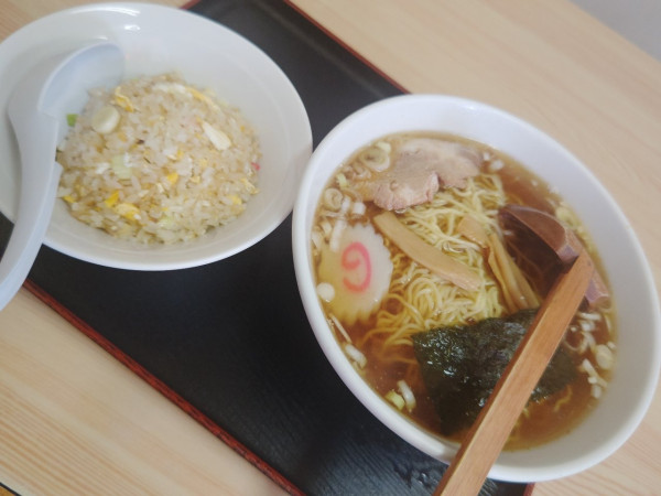 「サービスセット(醤油)(850円)」@美松の写真