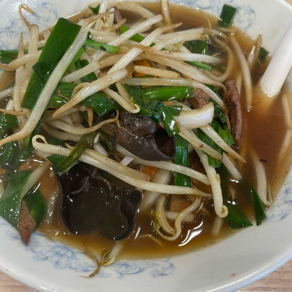 「レバニララーメン(0.5玉)740円」@ぎょうざの満洲 おおたモール店の写真