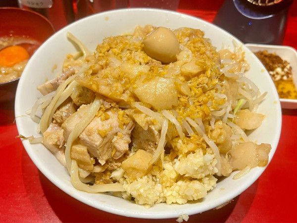 「【限定】冷やし中華 少な目280g +脂生玉子」@麺屋HEROの写真