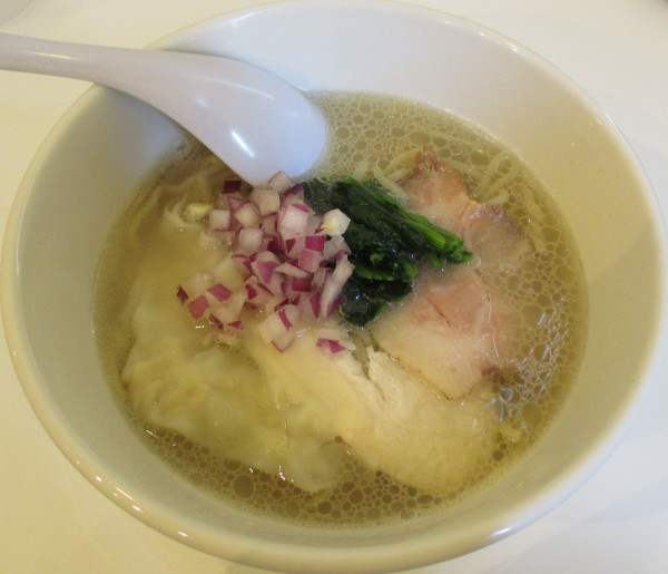 「貝出汁中華そば　塩　950円」@中華そば みつめの写真