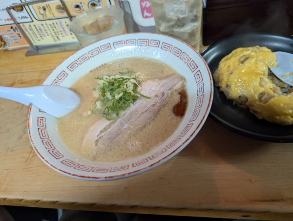 「特製らーめん」@まんねん 梅田本店の写真