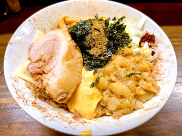 「たれそば 全マシ(1300円)」@ハイマウントJ つくば店の写真