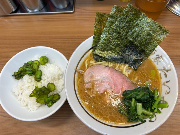 「ラーメン　小ライス」@麺家 たいせいの写真