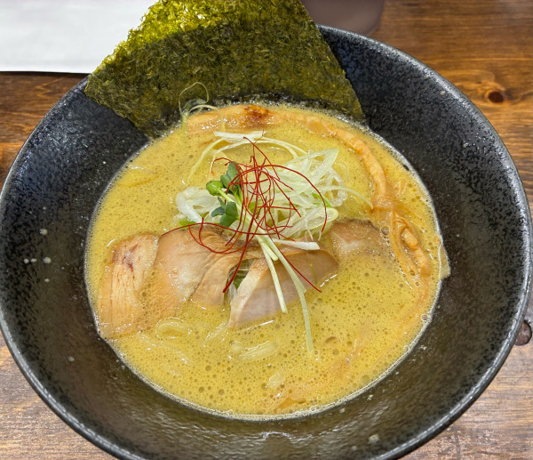 「牡蠣ソバ　1000円」@貝だしラーメン 貝ガラ屋 町田の写真
