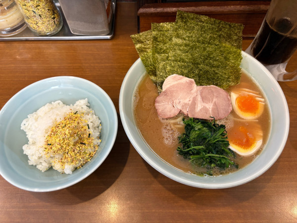 「らーめん」@横浜家系ラーメン 五十三家の写真