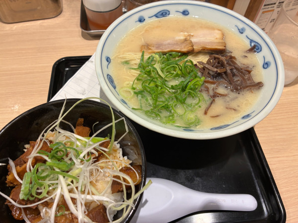 「チャーシューごはんセット」@由丸 八重洲店の写真