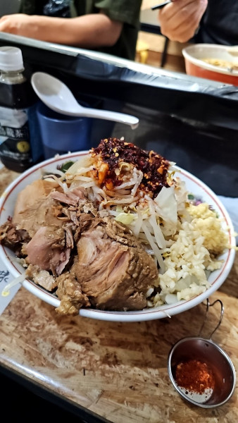 「【限定】ギックリ冷やしらーめん麺増し豚増しこうちゃん」@自家製麺 まさき（非乳化） 2号店の写真