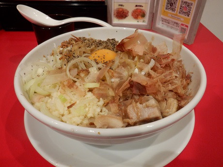 「汁なし（少なめ・豚半分）」@豚ノヴァ 零 神田水道橋店の写真