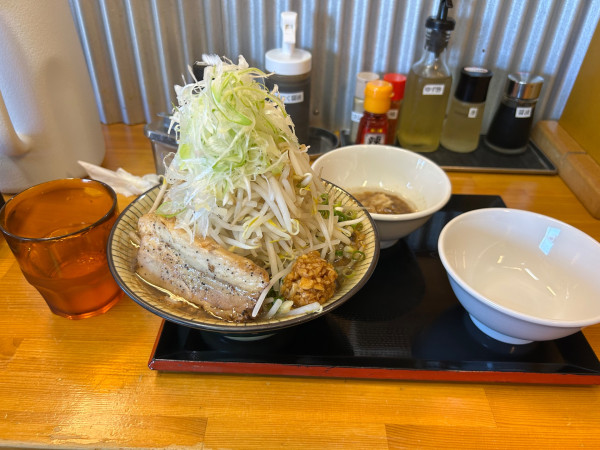 「優勝麺黒醤油ラーメン(880¥)」@優勝軒 平窪店の写真