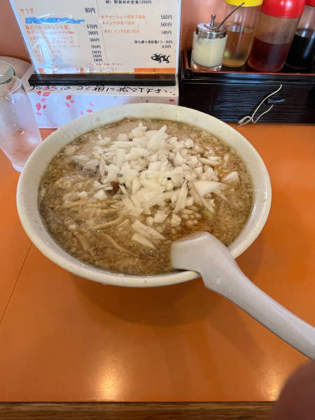 「大油ラーメン玉ねぎトッピング」@いこい食堂の写真
