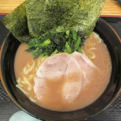ラーメン（並）（700円）