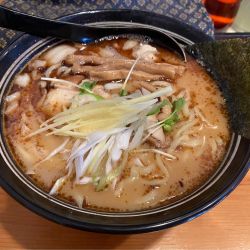 鮮魚かつお麺（大盛）1,050円
