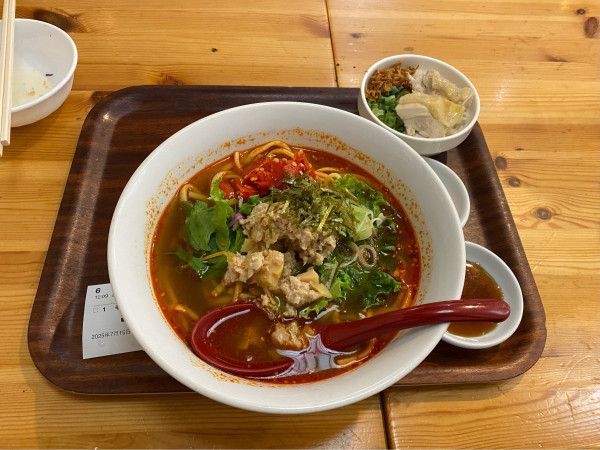 「辛そばセット（辛め、パクチーあり）1,320円」@米どころの写真