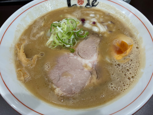 「魚介豚骨正油：950円」@麺や hideの写真