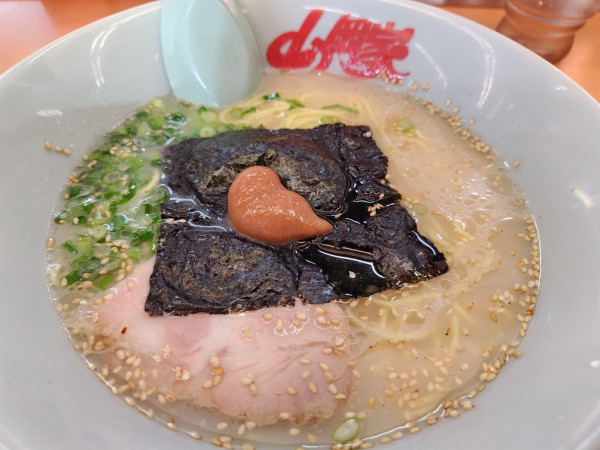 「朝ラーメン550円（5～11時）」@ラーメン山岡家 さいたま宮前店の写真