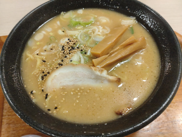 「味噌ラーメン850円」@らーめん海道 灯う家の写真