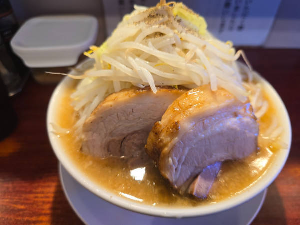 「大ラーメン(ヤサイ増し) ￥1,000」@麺 五六の写真