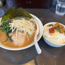 味噌らーめん 940円＋小ライス 130円