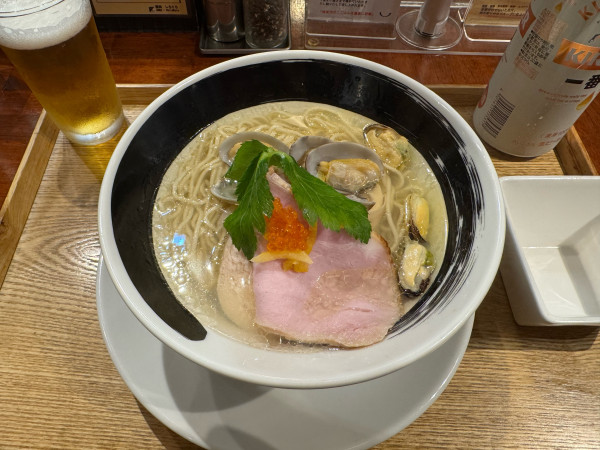 「浅蜊とムール貝の汐そば」@麺処しろくろの写真