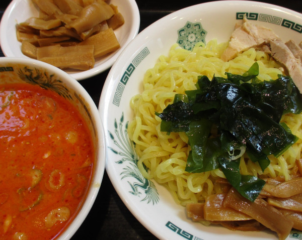 「＜期間限定＞ピリ辛とんこつつけ麺＋メンマ　650円＋170円」@日高屋 恵比寿南店の写真