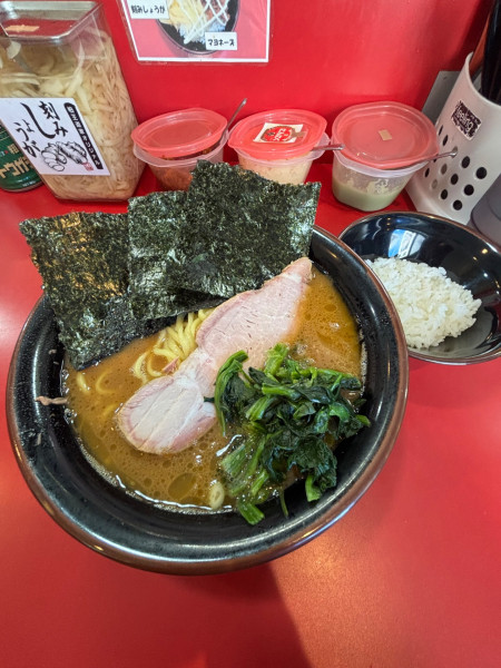 「ラーメン中盛り」@とらきち家 光の写真