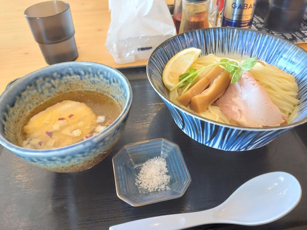 「昆布水つけ麺塩 大盛」@メントサケの写真