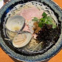 三種の貝出汁潮そば