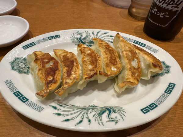 「餃子300円」@日高屋 イーサイト高崎店の写真