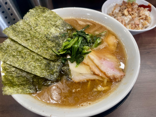 「チャーシュー麺 中」@家系ラーメン ゆくる家の写真