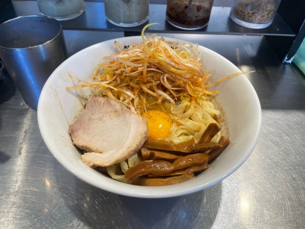 「リッチ辛ネギ釜玉中華そば大1200+LINE辛ネギ増し」@釜玉中華そば ナポレオン軒 府中店の写真