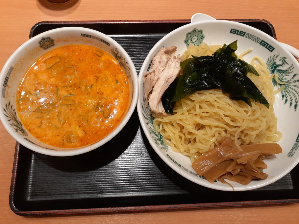 「ピリ辛豚骨つけ麺、大盛」@日高屋 小田急マルシェ登戸店の写真