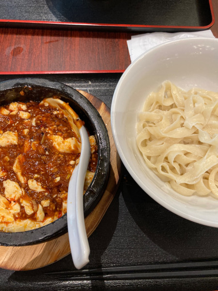「石焼麻婆豆腐刀削麺」@陳家私菜 有楽町店の写真