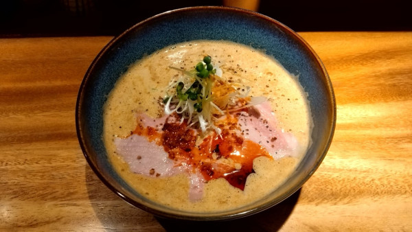 「RAMEN KURO_1000円」@Zweiter Lädenの写真