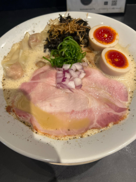 「特上濃厚鶏ニボらぁ麺」@Ramen Jazzy Beatsの写真