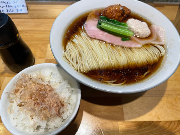 「醤油中華そば」@猫と月の写真