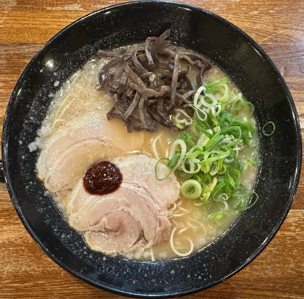 「博多とんこつラーメン」@博多とんこつラーメン三代目てらッちょ。の写真
