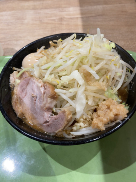 「味噌ラーメン+豚玉 1140円」@ジャンクガレッジ カインズ朝霞店の写真